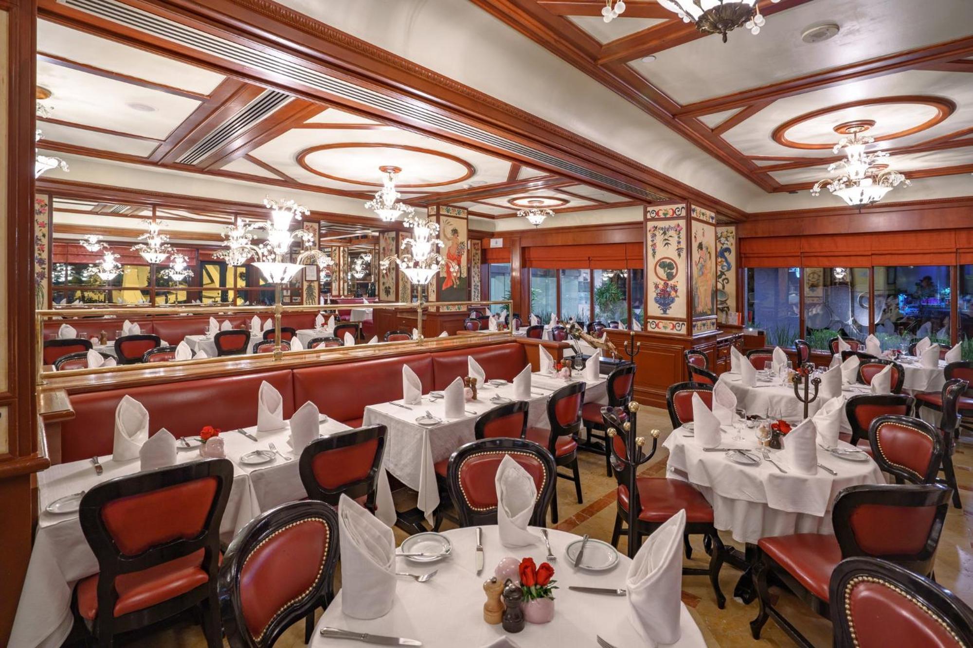Presidente Intercontinental Mexico City By Ihg Екстер'єр фото The interior of the restaurant